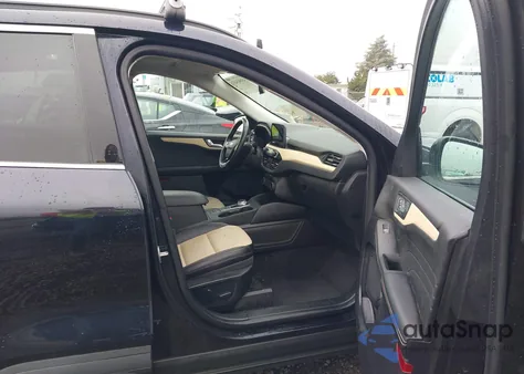 2021 Ford Escape Titanium Hybrid из США, поврежденный, VIN 1FMCU9DZ2MUA92754